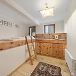 3 Antico Fienile Nel Centro Di * Samedan
