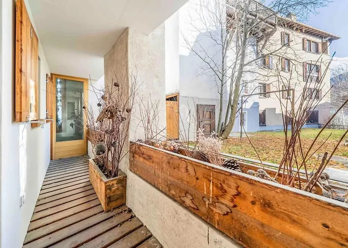 3 Antico Fienile Nel Centro Di Samedan